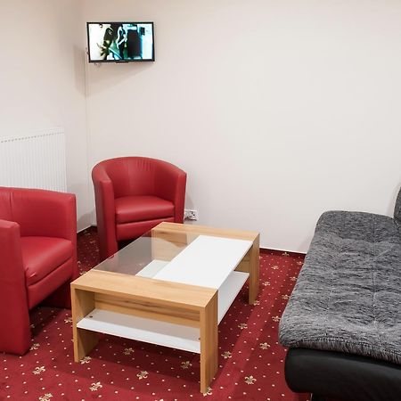 Rezidence Holsin Hotel Holsiny Zewnętrze zdjęcie