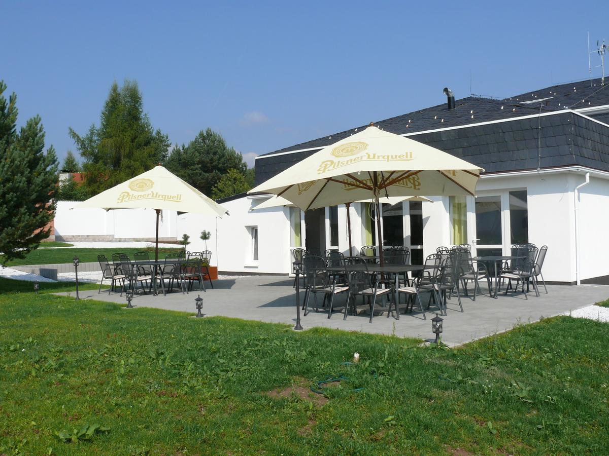Rezidence Holsin Hotel Holsiny Zewnętrze zdjęcie