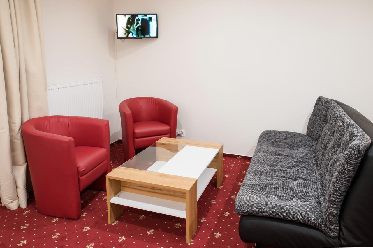 Rezidence Holsin Hotel Holsiny Zewnętrze zdjęcie